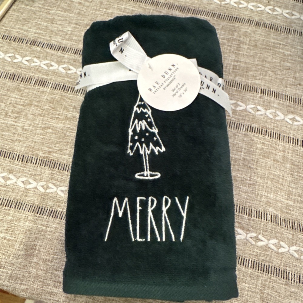 Rae Dunn Hand Towels Green Set of 2 - MERRY 16'x 30' Christmas Holiday Gift NEW